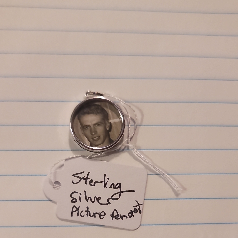 Vintage Sterling Silver Round Sliding Photo Locket Pendant – Keepsake